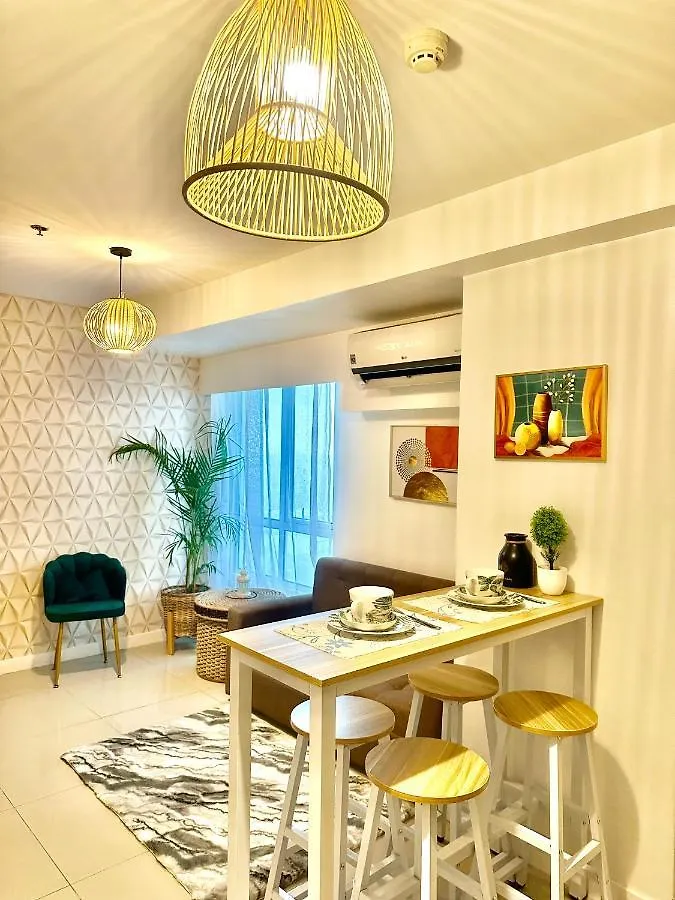 2Bedroom Loft Type Unit In Bgc By K Suites Taguig Filippine