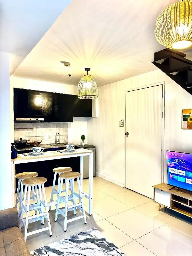 Aparthotel 2Bedroom Loft Type Unit In Bgc By K Suites Taguig Philippines